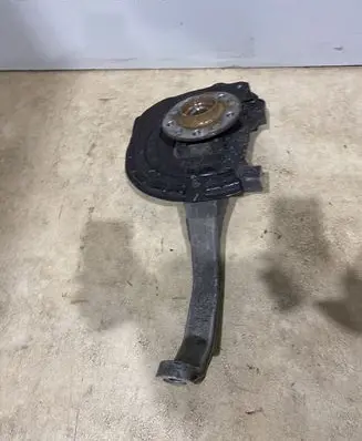 Maserati Ghibli Front wheel hub 670001805