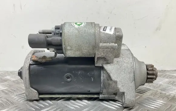 Skoda Superb B8 (3V) Starter motor LRS04284 POD0425 VALEO