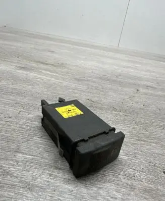 Audi A4 S4 B5 8D Windscreen/window heater switch 4D0941503B