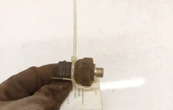 BMW 3 E90 E91 Air conditioning (A/C) pressure sensor 9181464