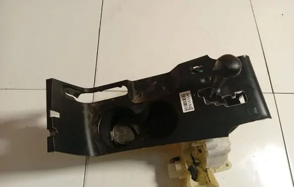 Hyundai ix35 Gear shifter/selector 