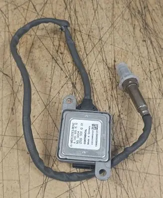 Mercedes-Benz ML W166 Lambda probe sensor A0009051512