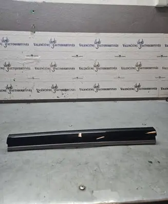 Porsche Cayenne (92A) Dashboard glove box trim 7P5857222P 3002925000 26J4241