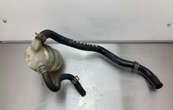 Subaru Forester SG Brake fluid reservoir 