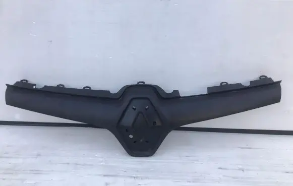 Renault Kangoo II Front grill 623320011R