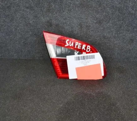 Skoda Superb B5 (3U) Tailgate rear/tail lights 3T5945093