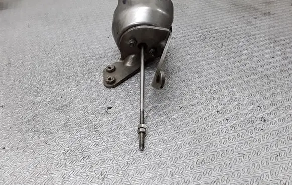 Mercedes-Benz C W204 Turbo system vacuum part 
