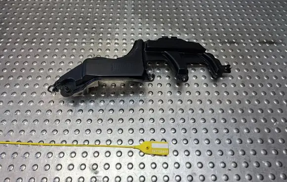 Nissan NV300 Engine cover (trim) S27725015 105986PS