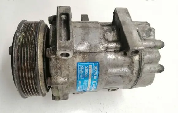 Volvo V50 Air conditioning (A/C) compressor (pump) 3M5H19D629HD 2118502524