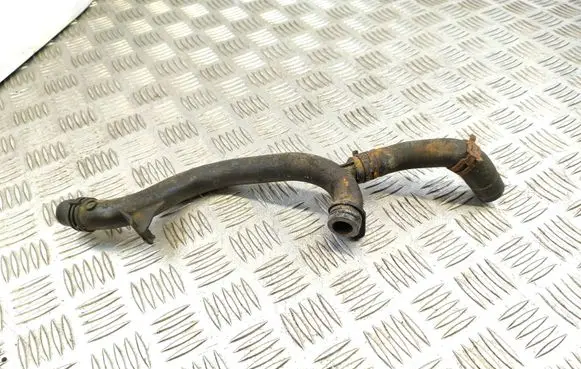 Audi Q5 SQ5 Engine coolant pipe/hose 06H121065D