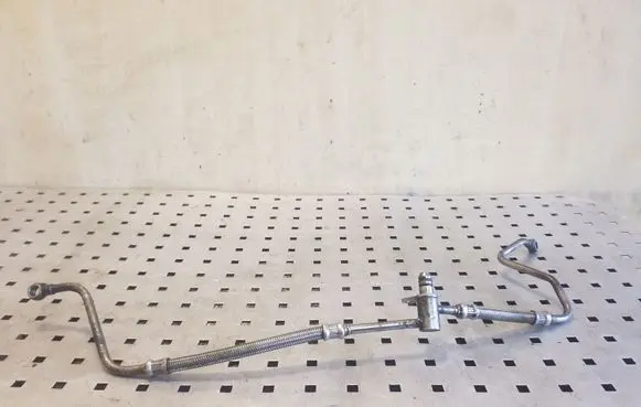 Jaguar XJL Turbo turbocharger oiling pipe/hose 9X2Q6K679CA