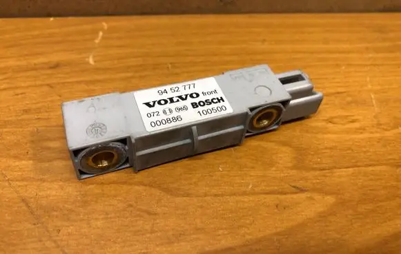 Volvo V70 Airbag deployment crash/impact sensor 9452777 000886 100500