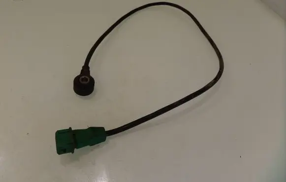 Volkswagen PASSAT B5 Detonation knock sensor 5WM1511