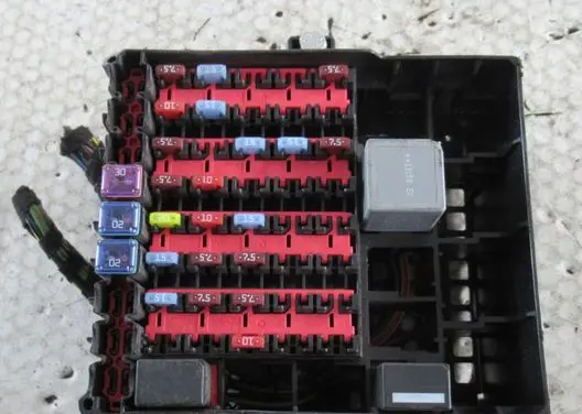 Ford Fiesta Fuse box set C1BT14A005ARA