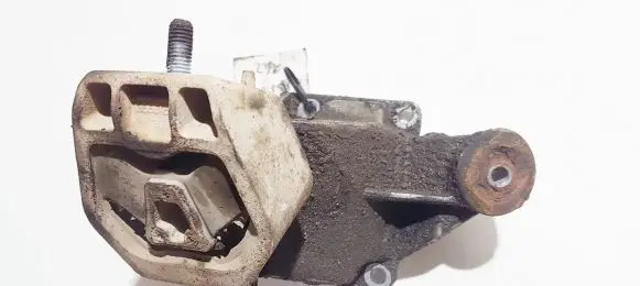 Audi A6 S6 C4 4A Engine mount bracket 4a0399151d