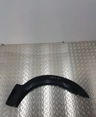 KIA Sorento Front arch trim 877213E500