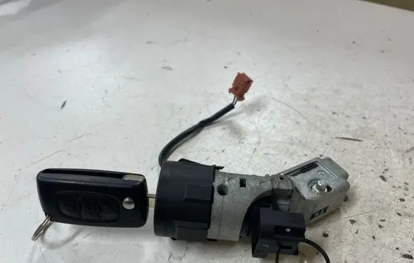 Peugeot 407 Ignition lock 9648445180 N0502078