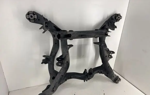 Porsche Cayenne (92A) Rear subframe 7P5599030 95833103100 95833103101