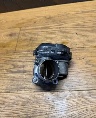 Citroen C3 Picasso Throttle body valve 9807238580 V29039645 98359401