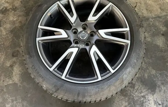 R19 alloy rim