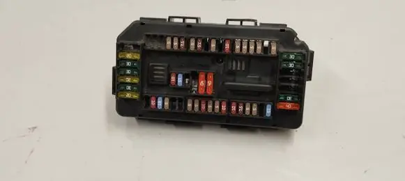 BMW 1 F20 F21 Fuse module 9337879