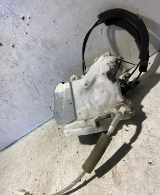 Honda CR-V Front door lock 72111SWAE1 EUL010117AA