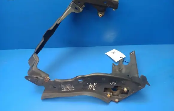 Mercedes-Benz E W211 Side radiator support slam panel 