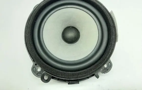 Hyundai Kona I Front door speaker 96330J9000