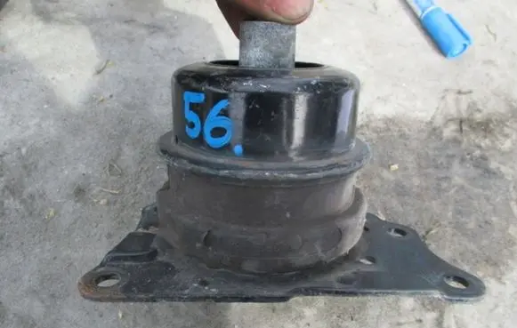 Audi A3 S3 8P Engine mounting bracket