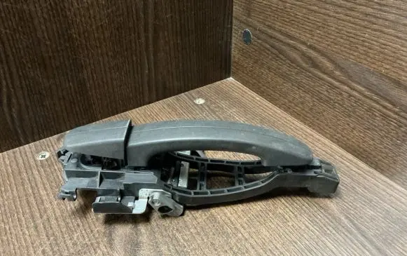 Ford Transit Front door exterior handle AM51U22404DA BK31V224A37AB