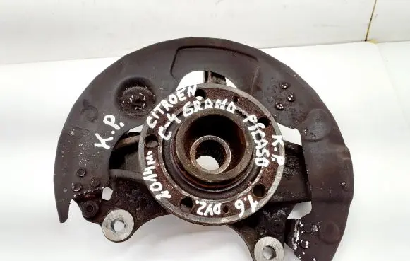 Citroen C4 II Picasso Front wheel hub