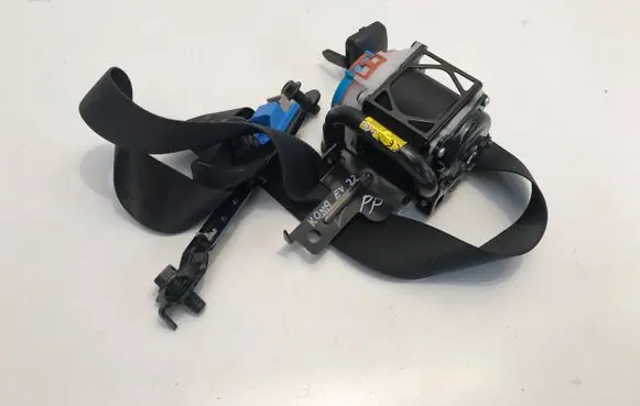 Hyundai Kona I Front seatbelt 88820K4200TRY