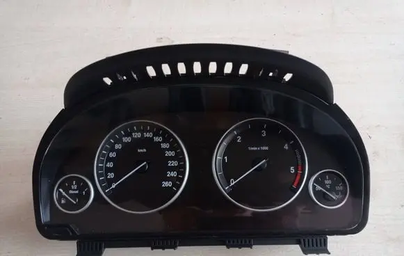 BMW 5 F10 F11 Speedometer (instrument cluster) 9227613 2059573 28482071