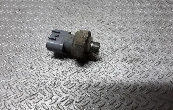 Air conditioning (A/C) pressure sensor