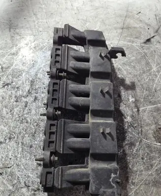 Ford Mondeo Mk III Intake manifold N8U4A