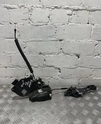 Land Rover Range Rover Sport L494 Front door lock DK62203A29TF