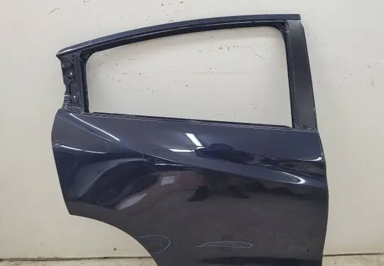 Honda HR-V Rear door