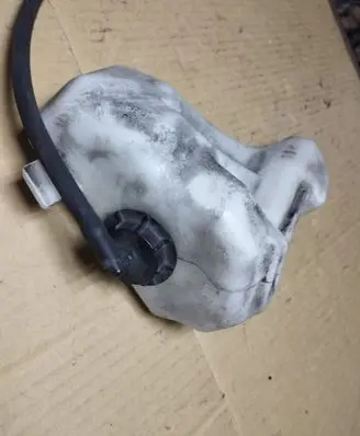 Honda Legend Coolant expansion tank/reservoir