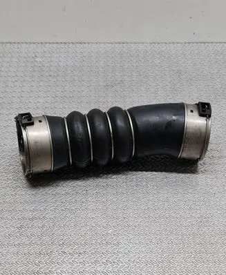 BMW 5 F10 F11 Intercooler hose/pipe 7800144