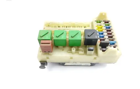 Ford Mondeo MK II Fuse module 93BG14K150AD