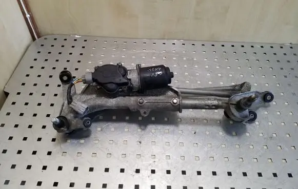 Honda CR-V Front wiper linkage 