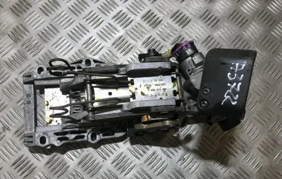 Audi A6 S6 C5 4B Steering wheel axle 4b0419502a 10313390
