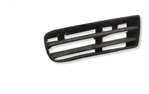 Volkswagen Golf IV Front bumper lower grill 1J0853666E 3T0853665B