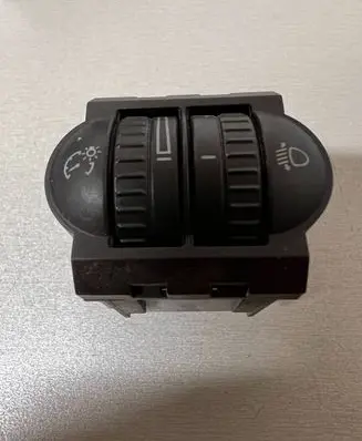 Volkswagen Golf V Headlight level height control switch 1K0941333D