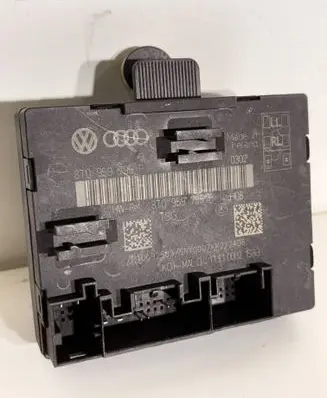 Audi A5 8T 8F Door control unit/module 8T0959795F