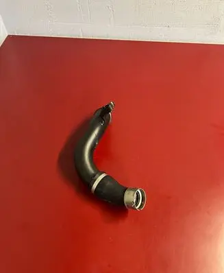 BMW X1 F48 F49 Intercooler hose/pipe 8616212 13718616212 MQW00383
