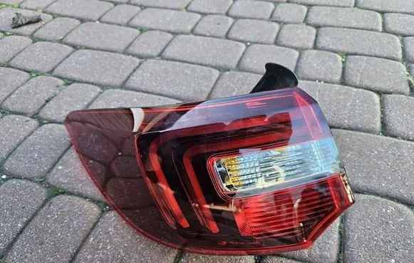 Opel Grandland X Rear/tail lights YP00098380