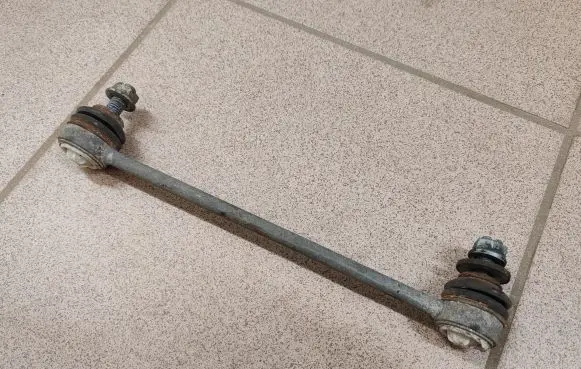Front anti-roll bar/stabilizer link