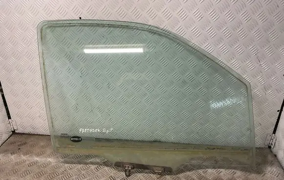 Nissan Pathfinder R51 Front door window glass four-door