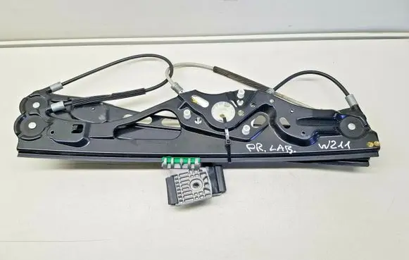 Mercedes-Benz E W211 Front door electric window regulator A21172046 nr6397